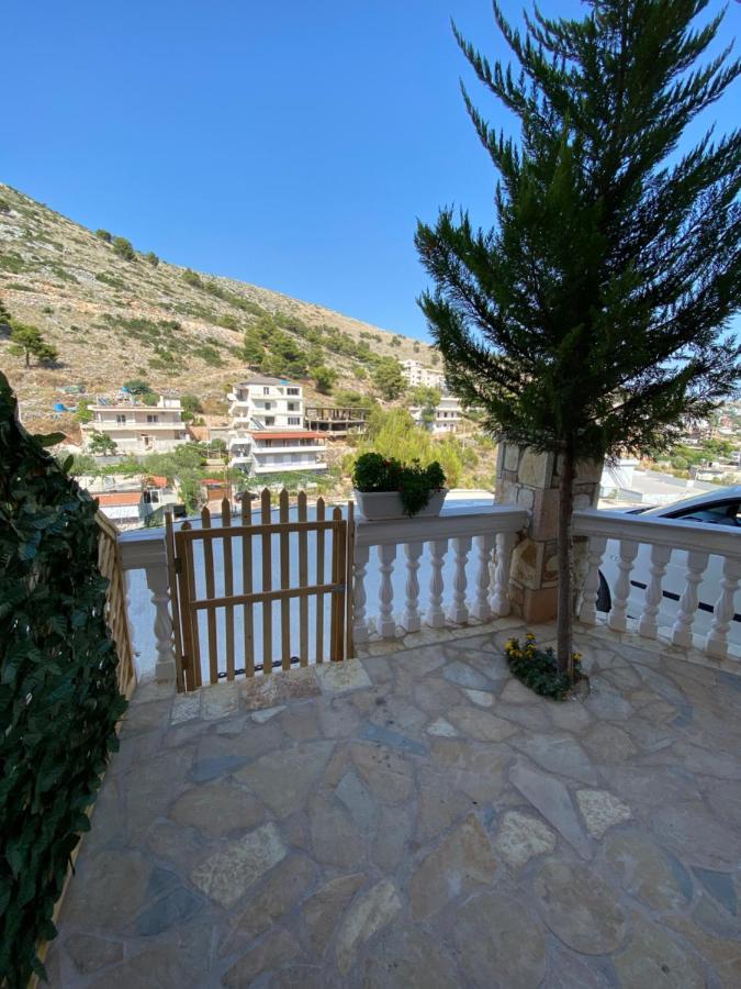 Vila Basho Sarande Luaran gambar