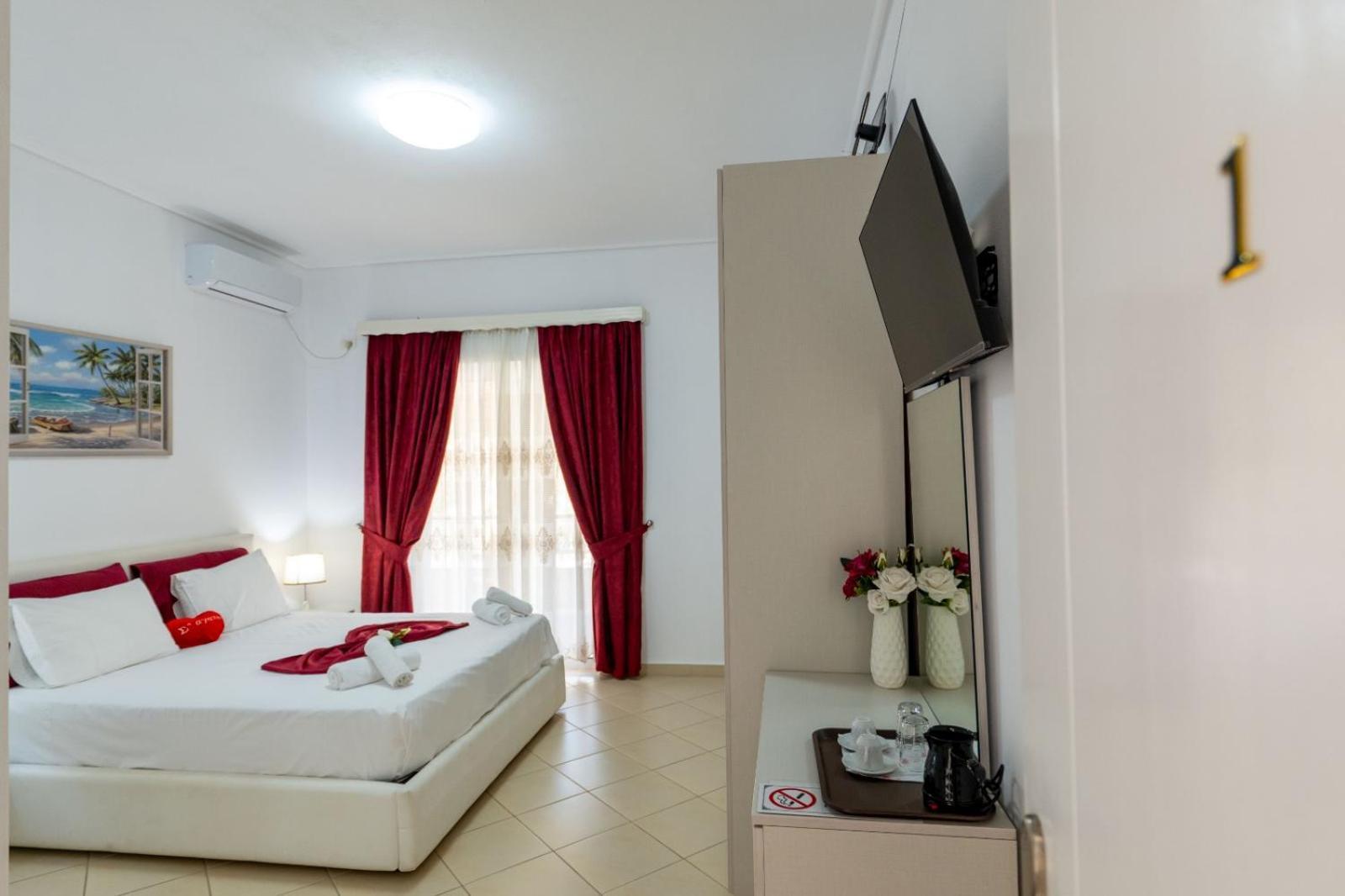 Vila Basho Sarande Luaran gambar