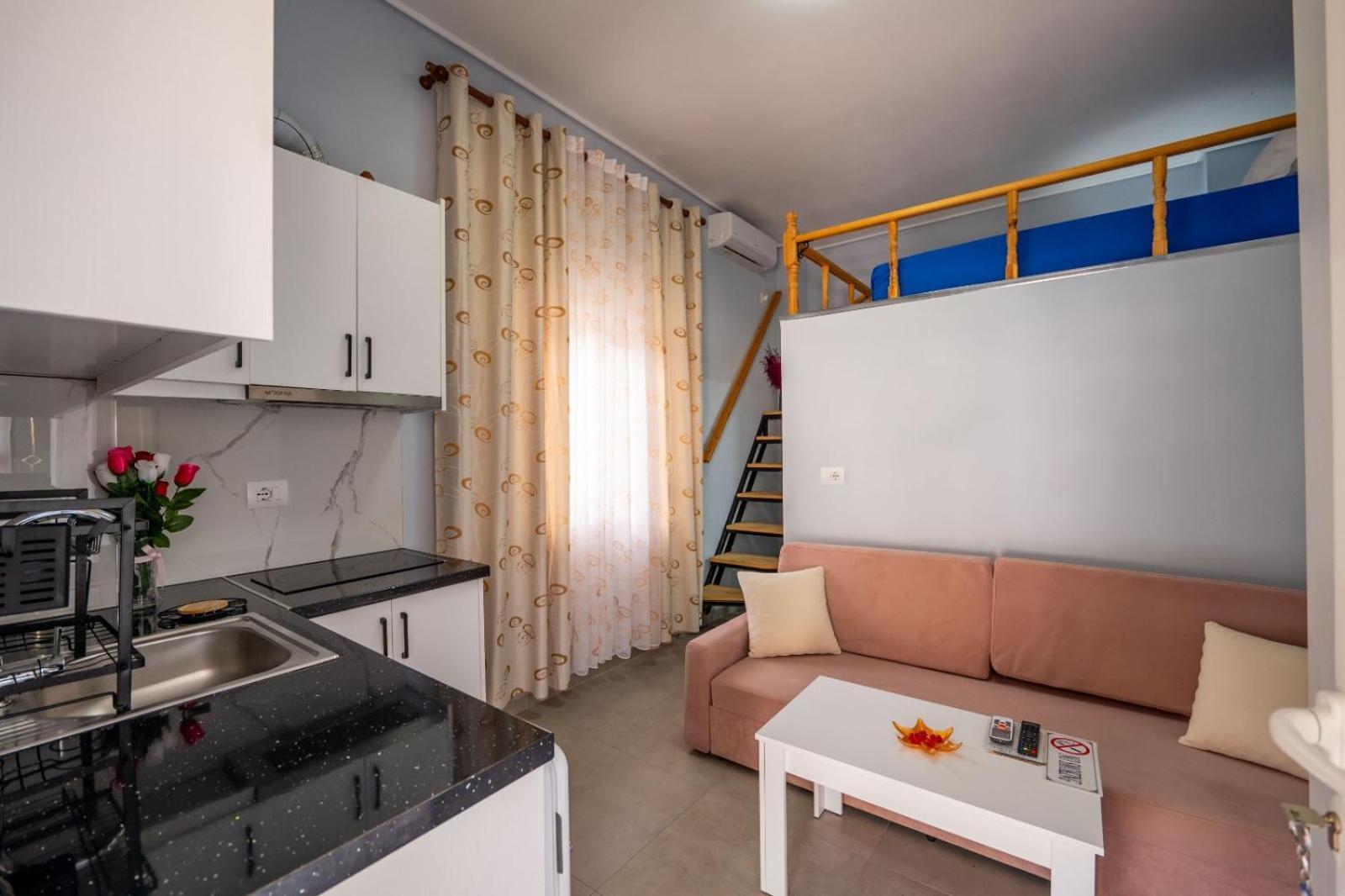 Vila Basho Sarande Luaran gambar