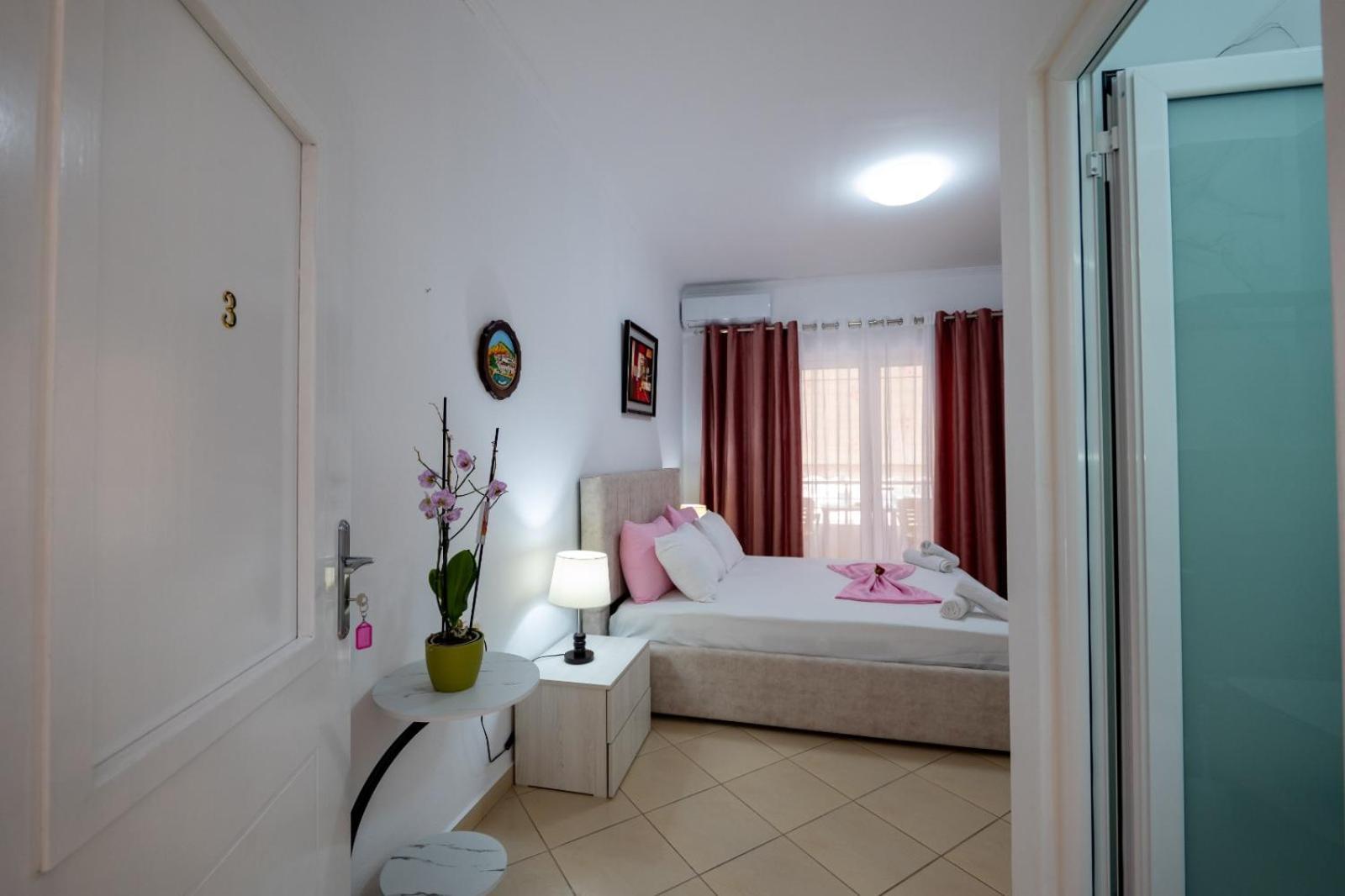 Vila Basho Sarande Luaran gambar