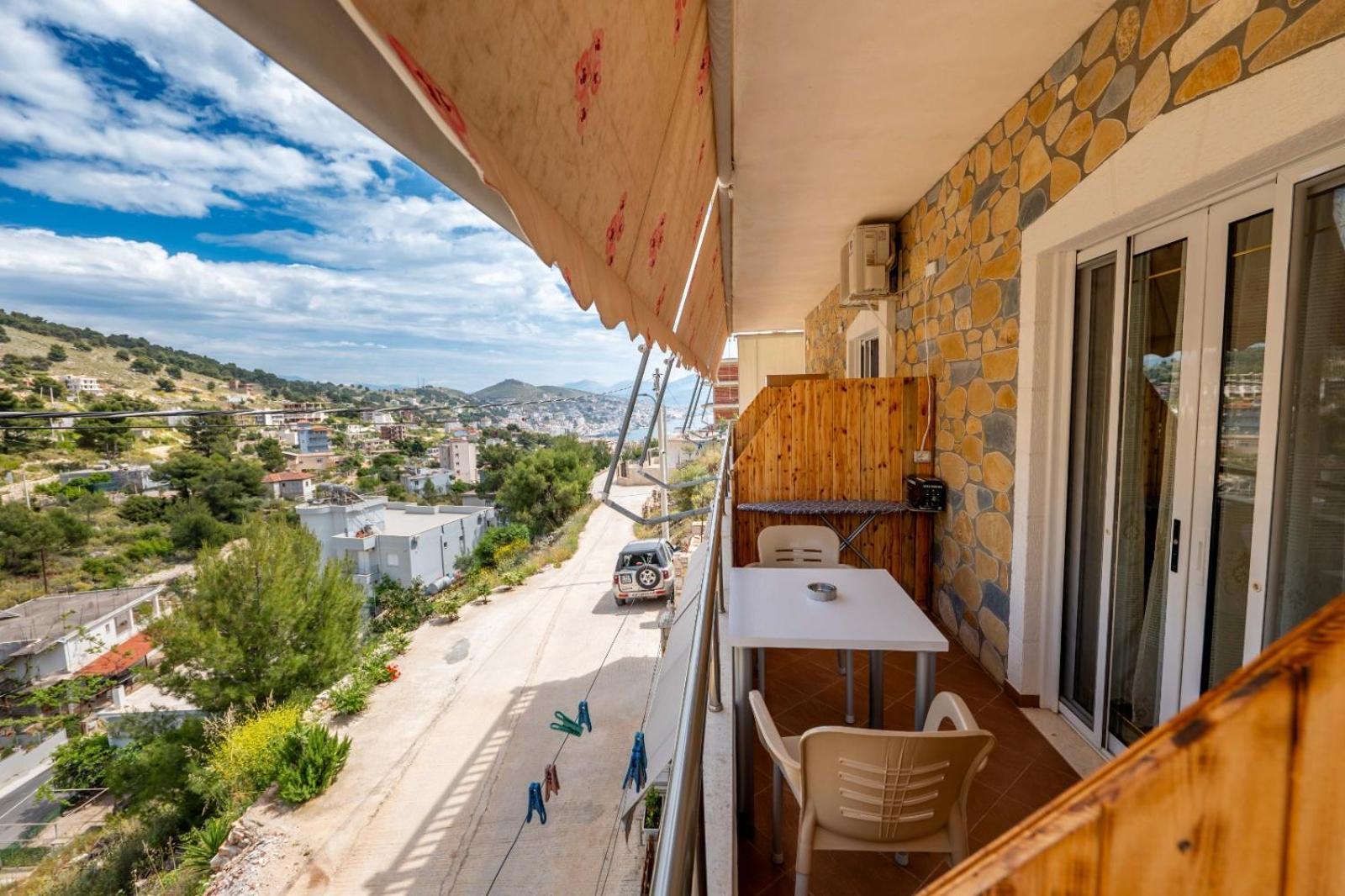 Vila Basho Sarande Luaran gambar